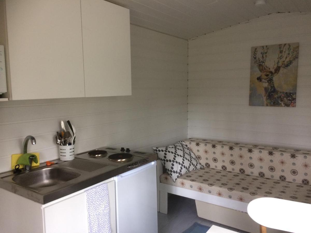 Tamminiemen Lomamoekit Vila Kustavi Exterior foto